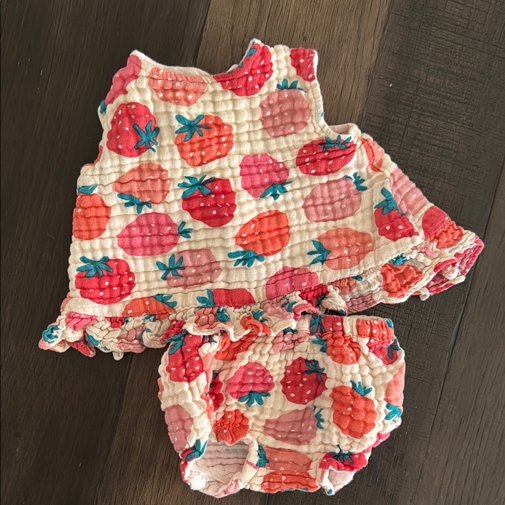 Angel Dear Strawberry Print 0-3 set